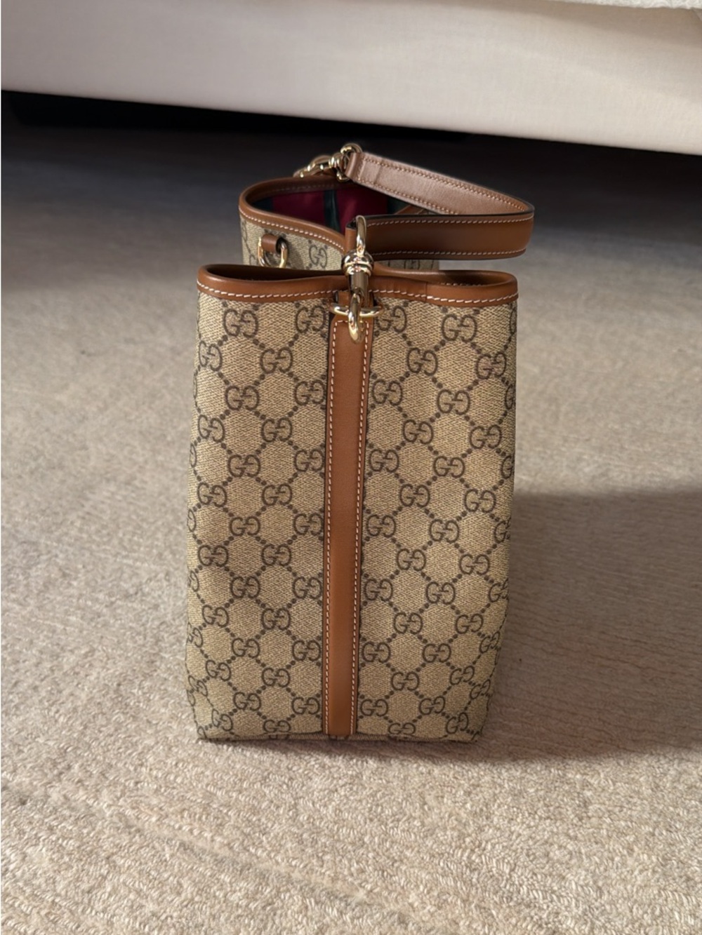 GG medium bucket bag - Picture 2 of 5